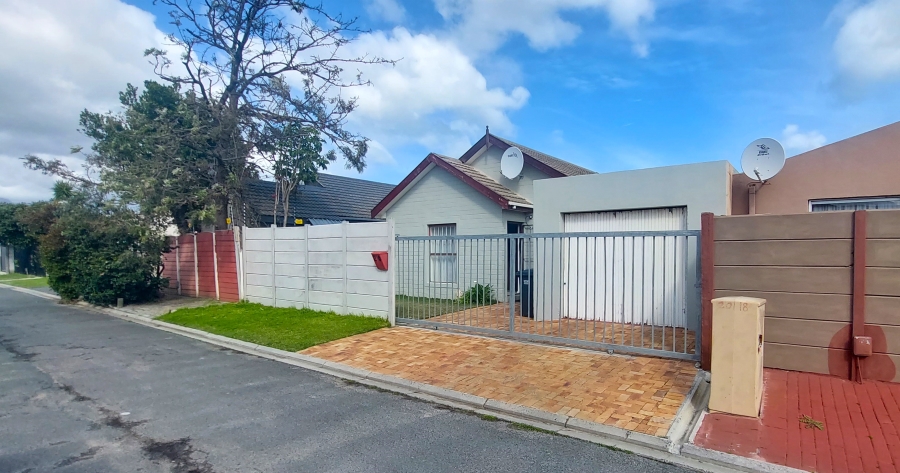 2 Bedroom Property for Sale in Strand South Western Cape